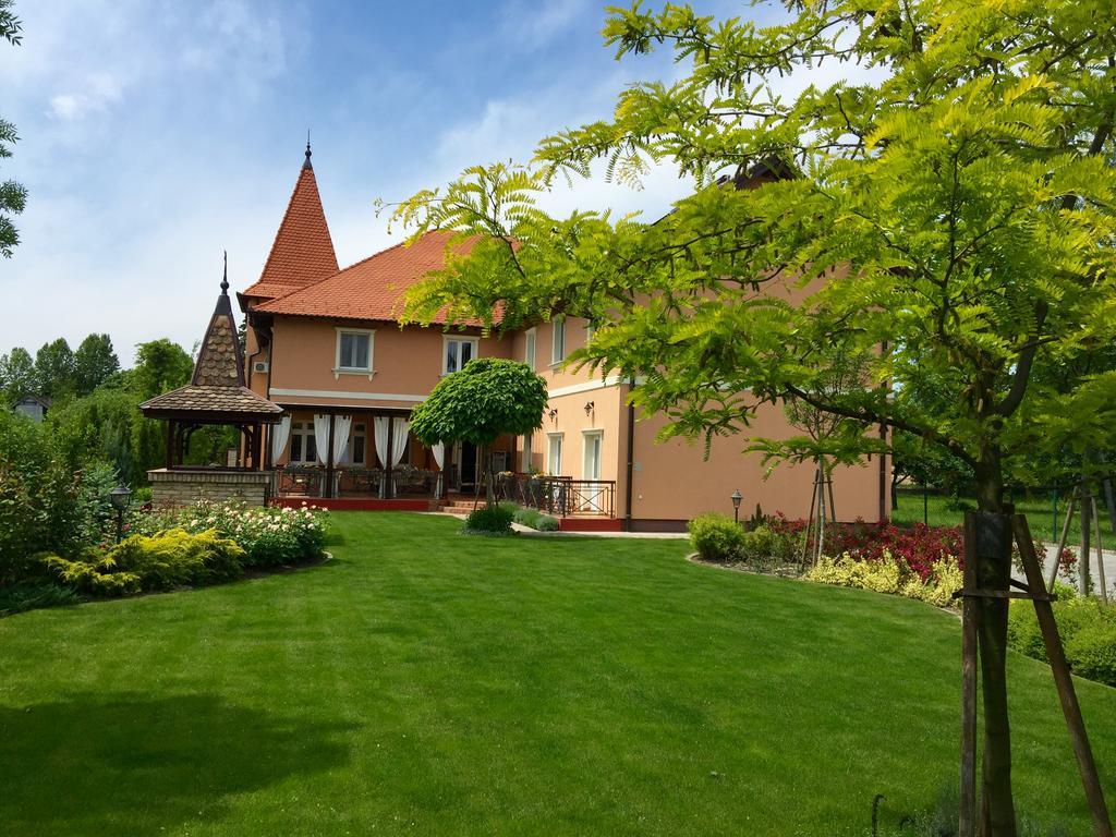 Villa Larus Палич Екстер'єр фото