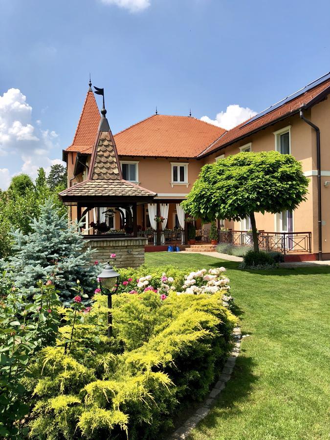 Villa Larus Палич Екстер'єр фото