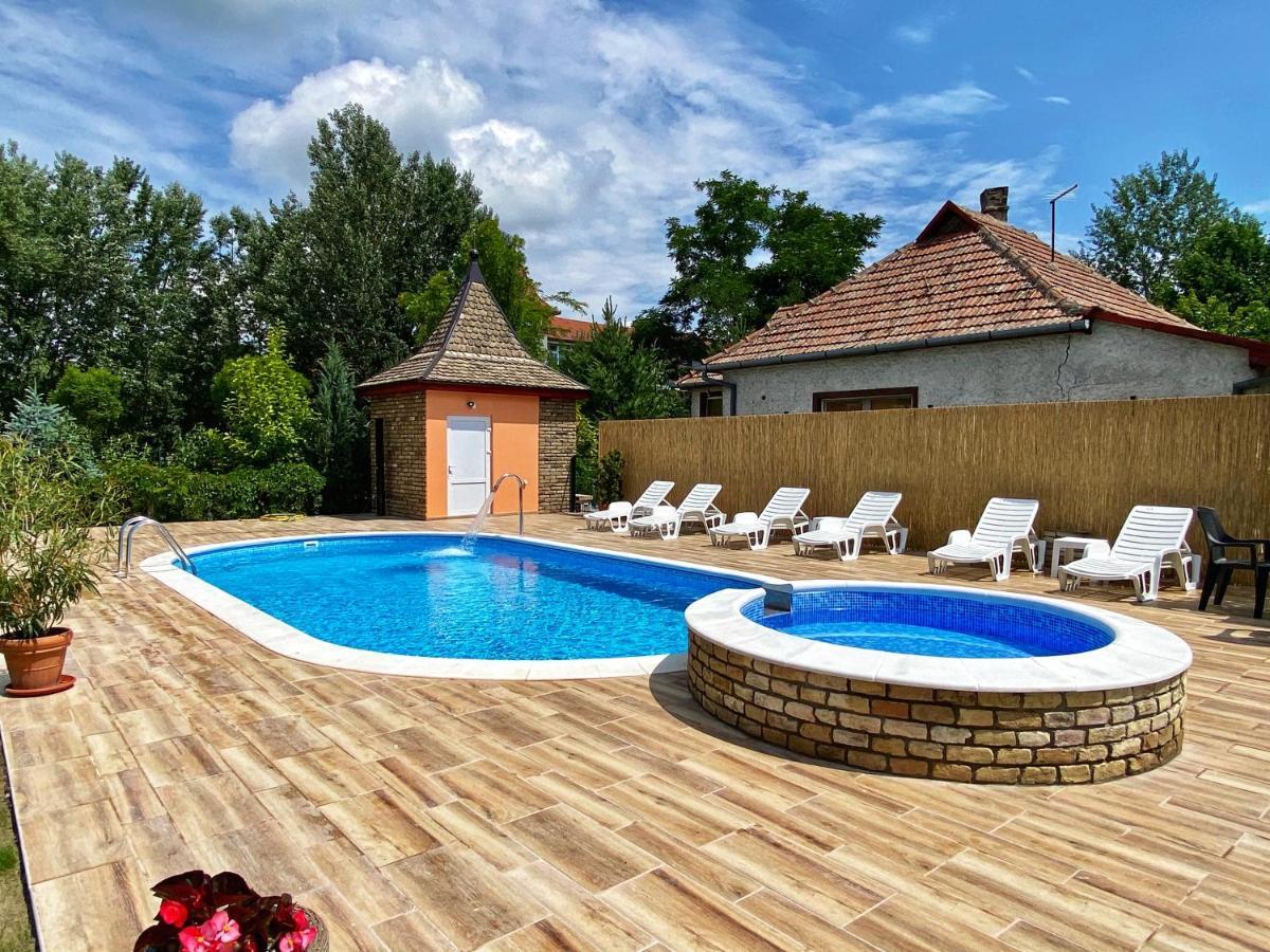 Villa Larus Палич Екстер'єр фото